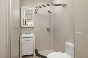 304 5th Ave, New York City, NY 10001 - Photo 10