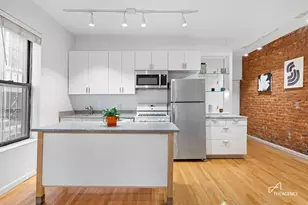 423 15th St, New York City, NY 11215 - Photo 2