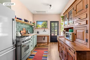 7110 Bennett Ct, New York City, NY 11209 - Photo 4