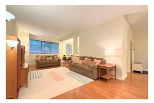 345 E 73rd St, New York City, NY 10021 - Photo 2