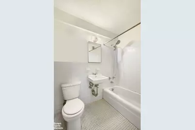 333 Pearl Street #5L, New York City, NY 10038 - Photo 6