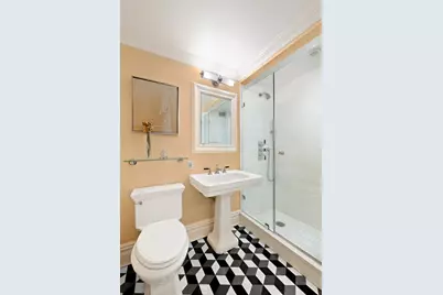 10 E 70th Street #2B, New York City, NY 10021 - Photo 8