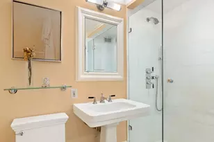 10 E 70th St, New York City, NY 10021 - Photo 8