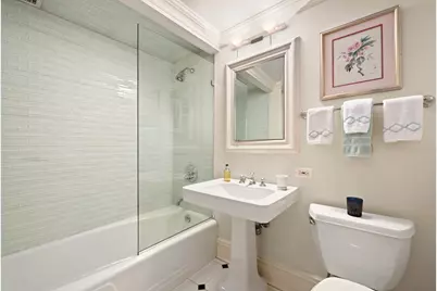 10 E 70th Street #2B, New York City, NY 10021 - Photo 10