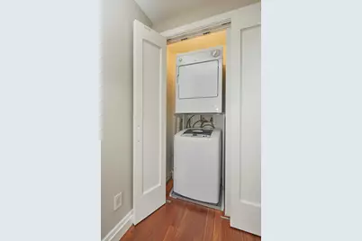 240 E 76th Street #6V, New York City, NY 10021 - Photo 6