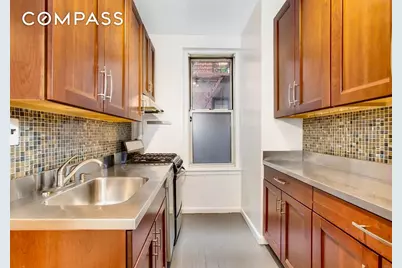 585 W 214th Street #4F, New York City, NY 10034 - Photo 6