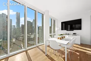 301 E 61st St, New York City, NY 10065 - Photo 4