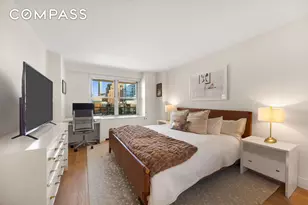 370 E 76th St, New York City, NY 10021 - Photo 8