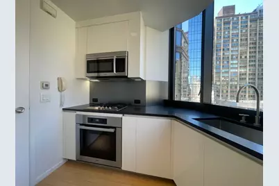 50 United Nations Plaza #14D, New York, NY 10017 - Photo 10