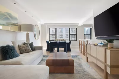 196 E 75th Street #16E, New York City, NY 10021 - Photo 2