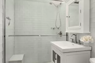 130 E 18th St, New York City, NY 10003 - Photo 8