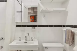 235 W 102nd St, New York City, NY 10025 - Photo 4