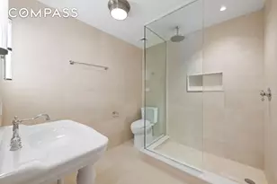 313 W 102nd St, New York City, NY 10025 - Photo 24