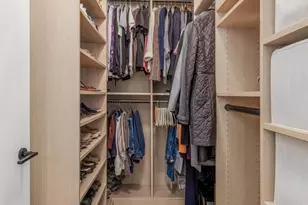 318 W 52nd St, New York City, NY 10019 - Photo 14