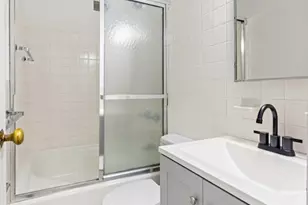 20 E 74th St, New York City, NY 10021 - Photo 8