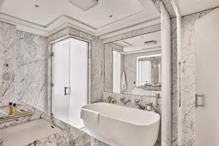 303 Park Ave, New York City, NY 10022 - Photo 4