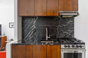 60 E 9th St, New York City, NY 10003 - Photo 4