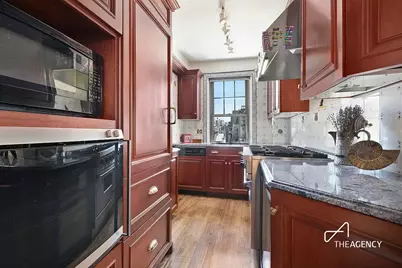 45 Christopher Street #11E, New York, NY 10014 - Photo 4