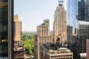 200 W 56th St, New York City, NY 10019 - Photo 2