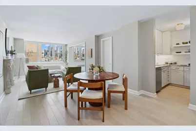 77 7th Avenue #19M, New York City, NY 10011 - Photo 2