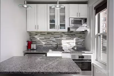 325 W 45th Street #701, New York City, NY 10036 - Photo 4