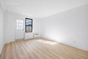35-20 Leverich St, New York City, NY 11372 - Photo 8