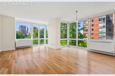 415 Main Street #4G, New York City, NY 10044 - Photo 2