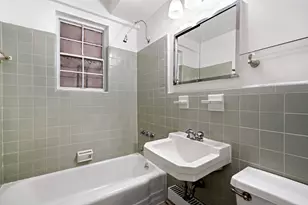 347 E 53rd St, New York City, NY 10022 - Photo 6