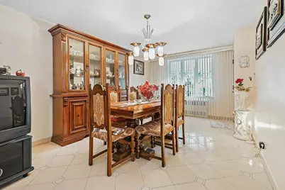 61-11 69th Place #1, New York City, NY 11379 - Photo 4