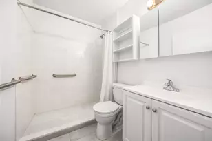 137 E 36th St, New York City, NY 10016 - Photo 8