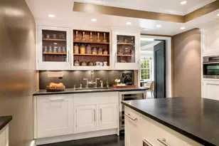 995 5th Ave, New York City, NY 10028 - Photo 6