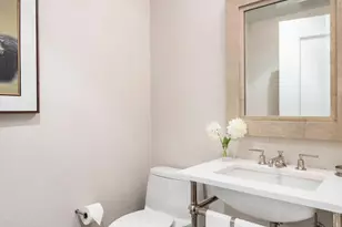 995 5th Ave, New York City, NY 10028 - Photo 18