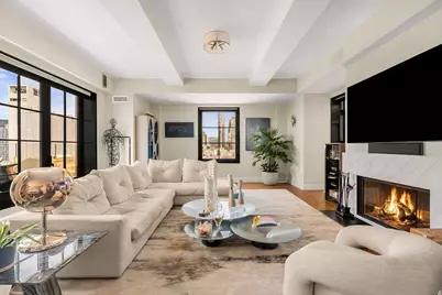 425 W 50th Street #PHD, New York City, NY 10019 - Photo 1