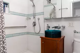 2390 Palisade Ave, New York City, NY 10463 - Photo 16