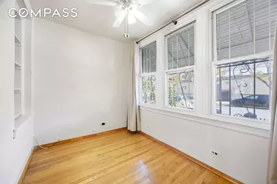 22-44 43rd Street, New York City, NY 11105 - Photo 4