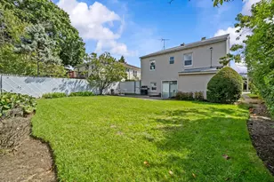 2416 E 66th St, New York City, NY 11234 - Photo 22