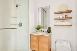 151 E 58th St, New York City, NY 10022 - Photo 14