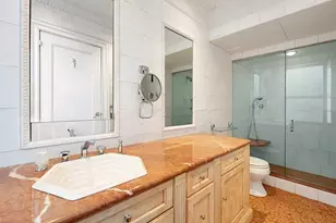 1040 5th Ave, New York City, NY 10028 - Photo 12