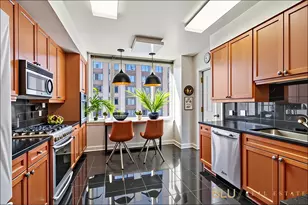 220 Riverside Blvd, New York City, NY 10069 - Photo 6