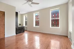 300 E 6th St, New York City, NY 10003 - Photo 16