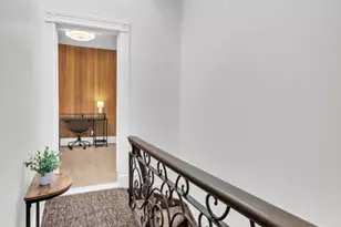 25-20 Newtown Ave, New York City, NY 11102 - Photo 12