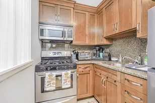 175 Zoe St, New York City, NY 10305 - Photo 8