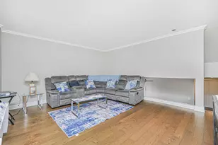 175 Zoe St, New York City, NY 10305 - Photo 2