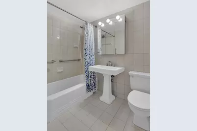 25 Sutton Place S #19E, New York City, NY 10022 - Photo 6