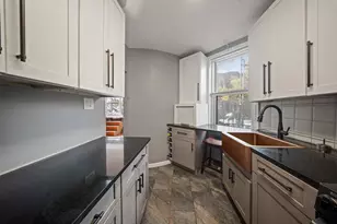 45 Plaza St W, New York City, NY 11217 - Photo 6