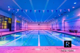 393 W 49th St, New York City, NY 10019 - Photo 14