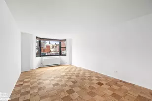 200 E 90th St, New York City, NY 10128 - Photo 2