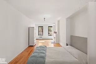 351 W 53rd St, New York City, NY 10019 - Photo 4