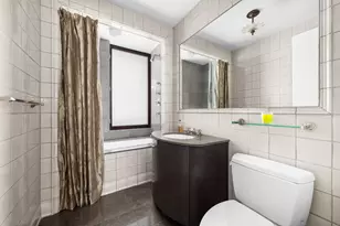 422 E 72nd St, New York City, NY 10021 - Photo 16