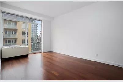 41-17 Crescent Street #7F, New York City, NY 11101 - Photo 8